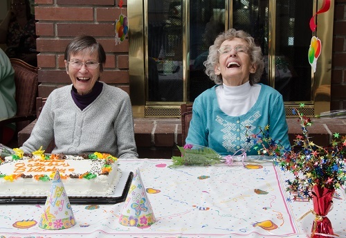 5 Reasons a Residential Care Home Is Right For Your Parent